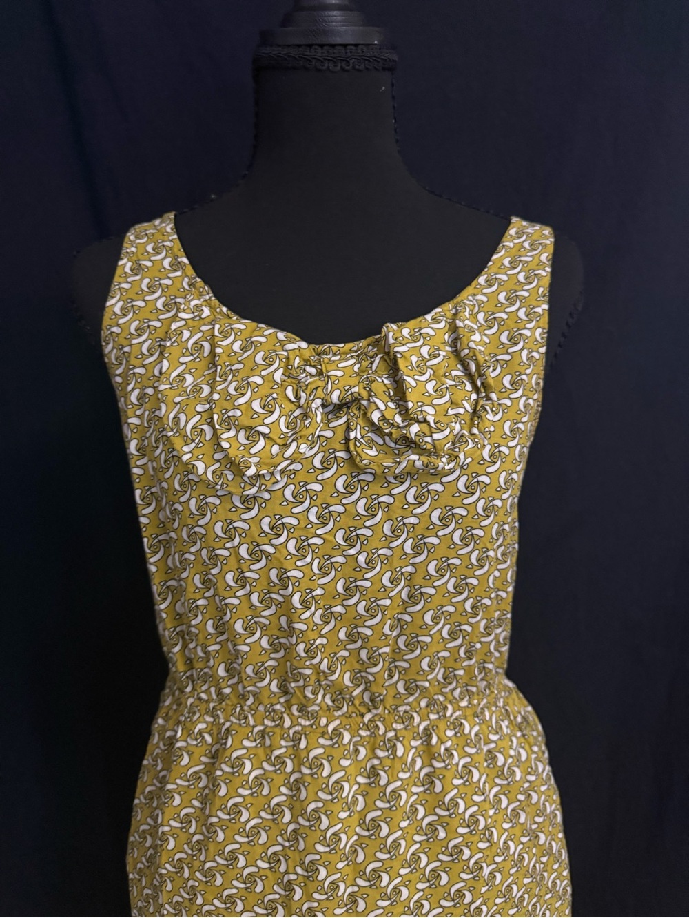 Cotton Candy Mustard Geometric Bow-Front Sleeveless Midi Dress - Picture 2 of 4